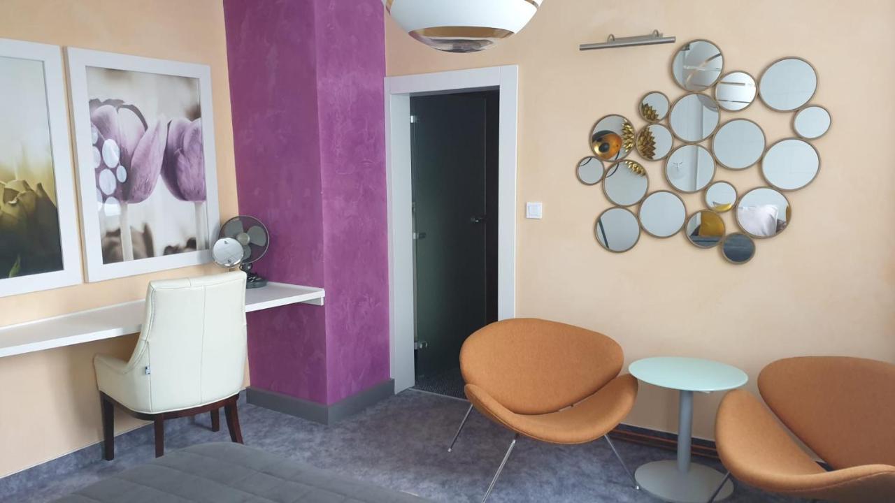 Kvetinovy A3b V Chomutove Apartment *